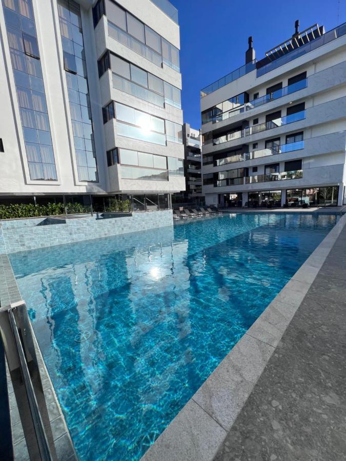 Cobertura Velejar Em Condominio Clube - Com Area De Lazer Governador Celso Ramos Eksteriør billede